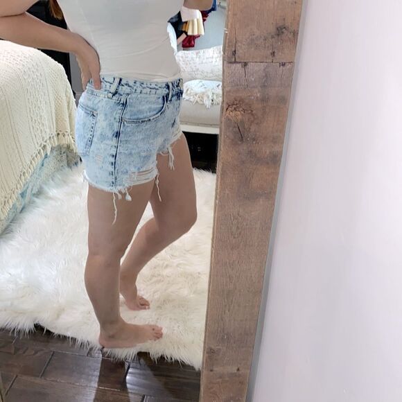 L&M acid washed distressed shorty shorts size large - Picture 6 of 12